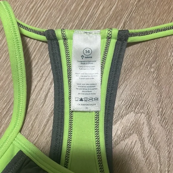 •Ivivva by Lululemon • gray and green • size 14 - Picture 4 of 5
